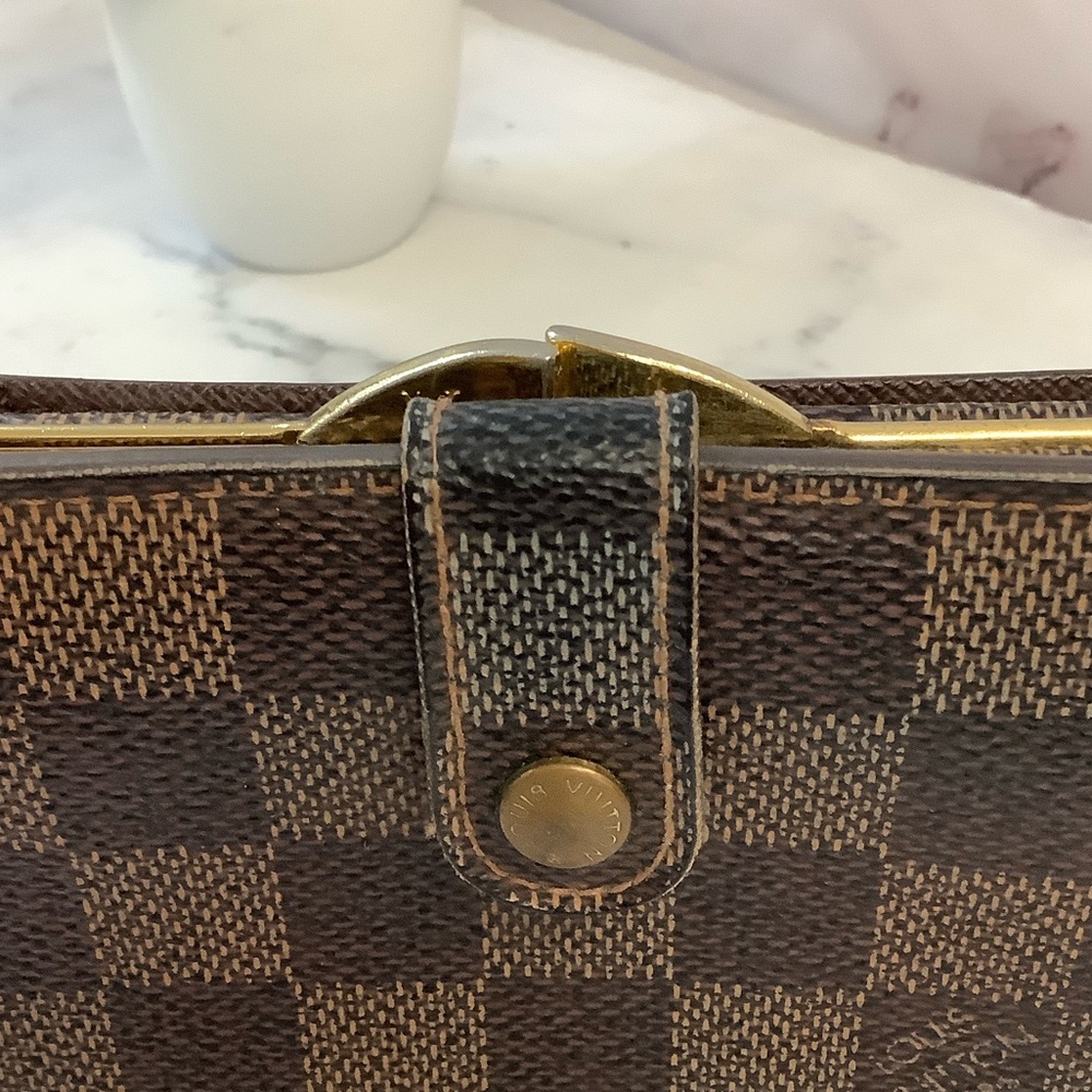 GUC Louis Vuitton Damier Ebene French Wallet - Picture 11 of 12